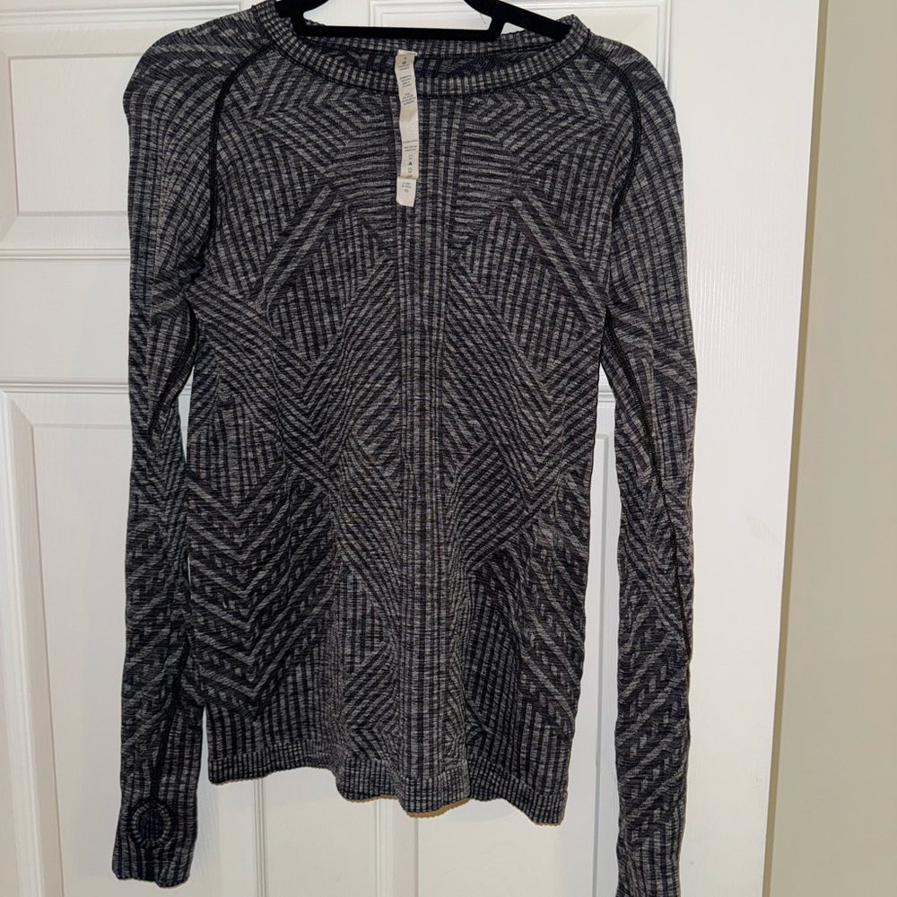 lululemon athletica Gray Geometric Crew Neck Sweater